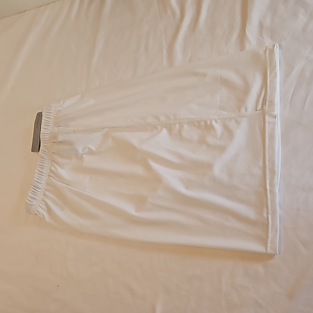 Eastbay White Athletic Shorts L EVAPOR Tech Drawstring Gym Sport NWT - Picture 12 of 17